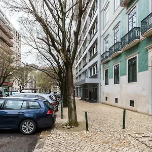 feels-like-home-avenida-da-liberdade-fantastic-flat.hotels-lisbon-portugal.com/